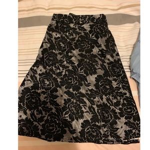 Lace skirt
